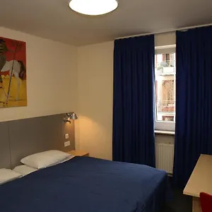 Muenchner Hof Otel